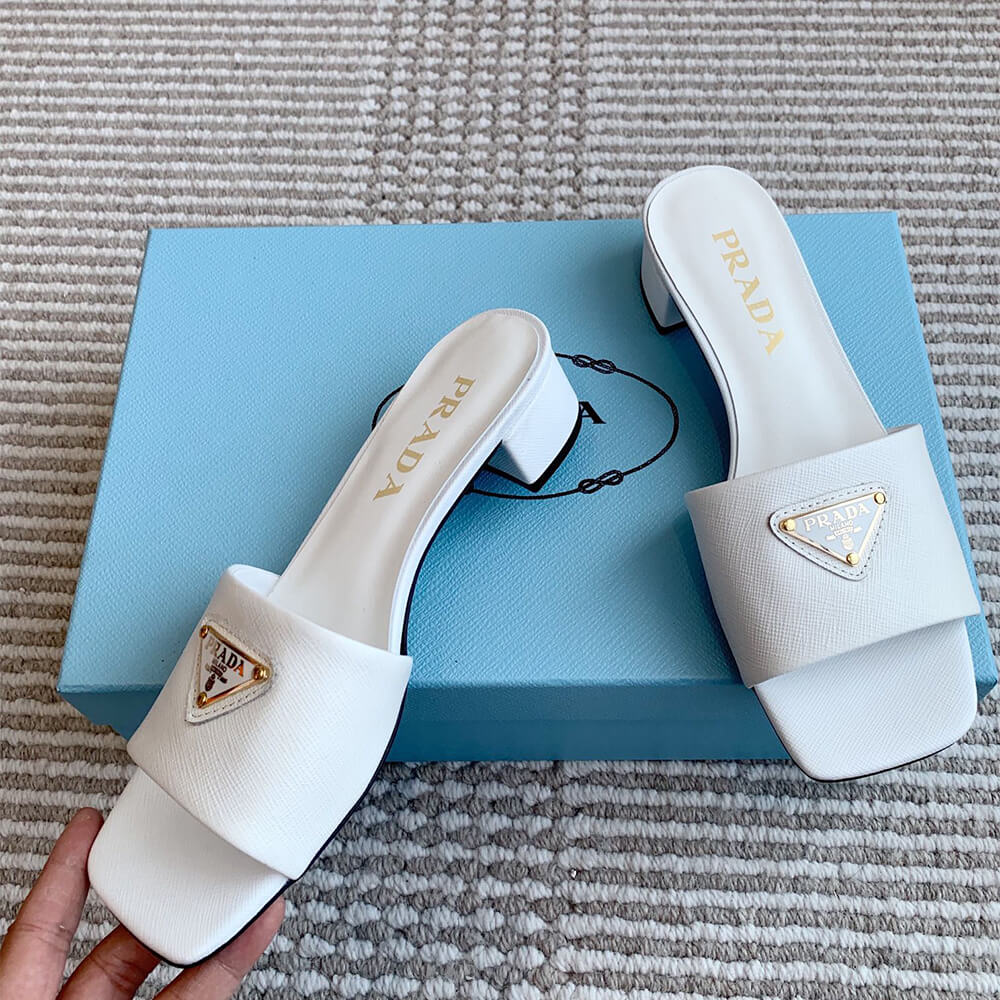 Prada Saffiano patent leather sandals - Top Club