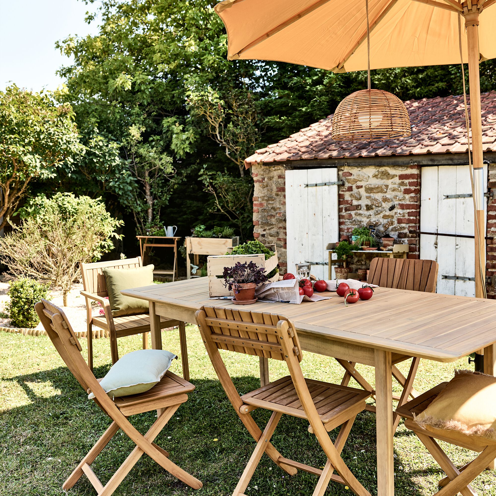 CARLO - Chaise de jardin pliante en acacia huilé - bois foncé