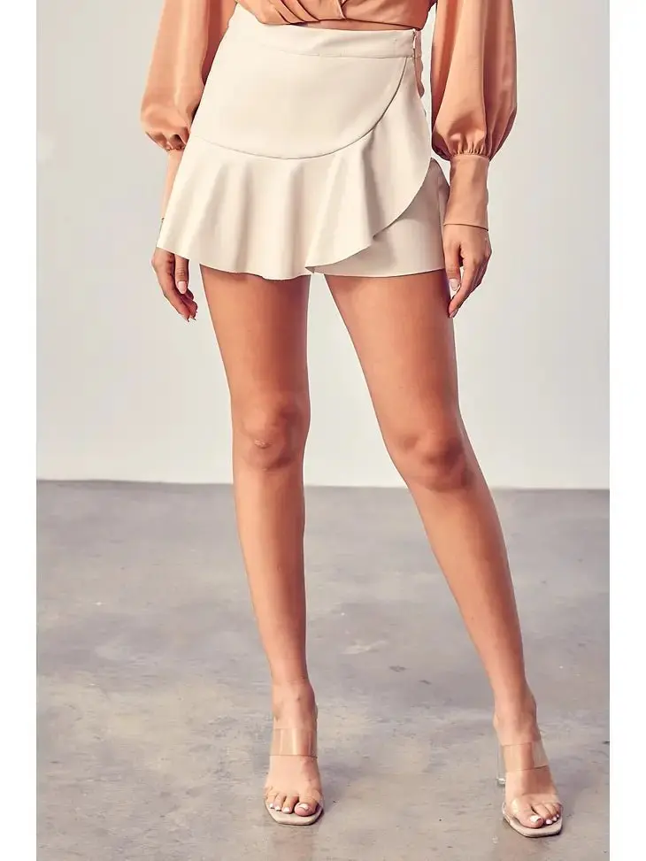Somebody to Love Ruffle Mini Skort - ALJEGJ