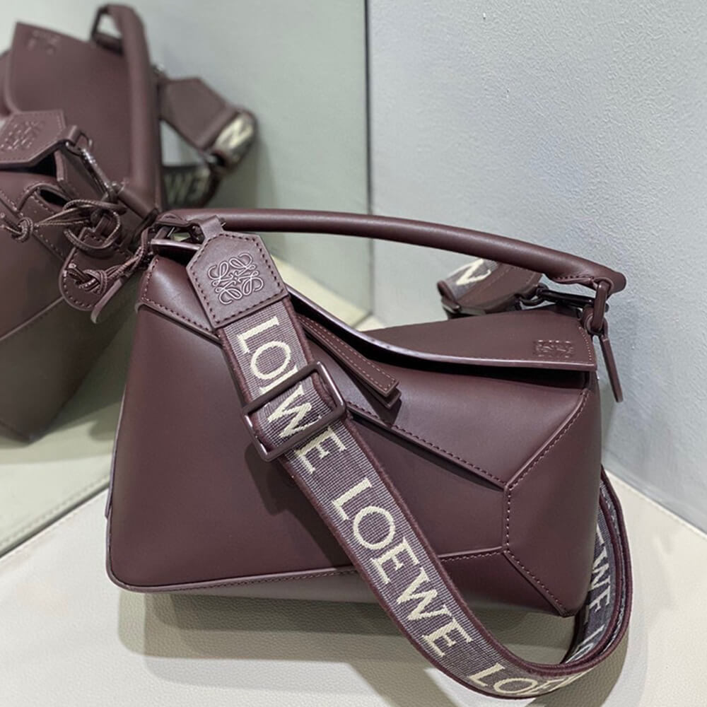 LOEWE Small Puzzle Bag - Top Club