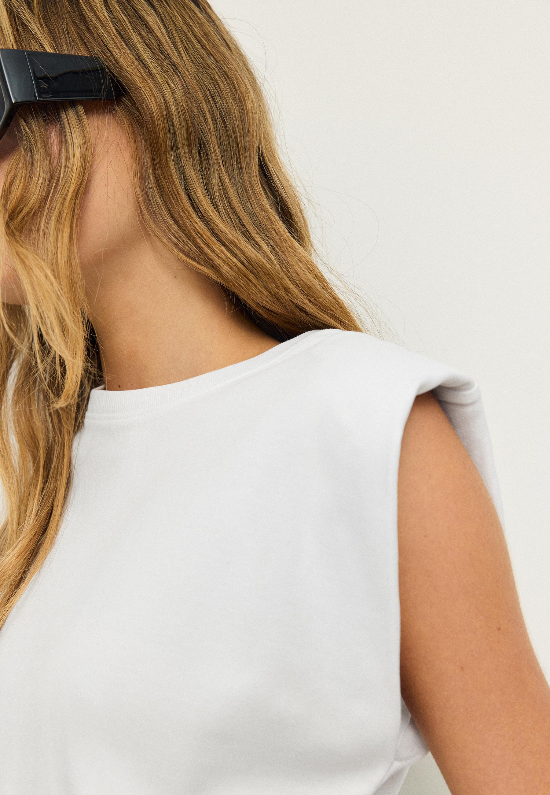 BASIC T-SHIRT WITH PADDED SHOULDERS