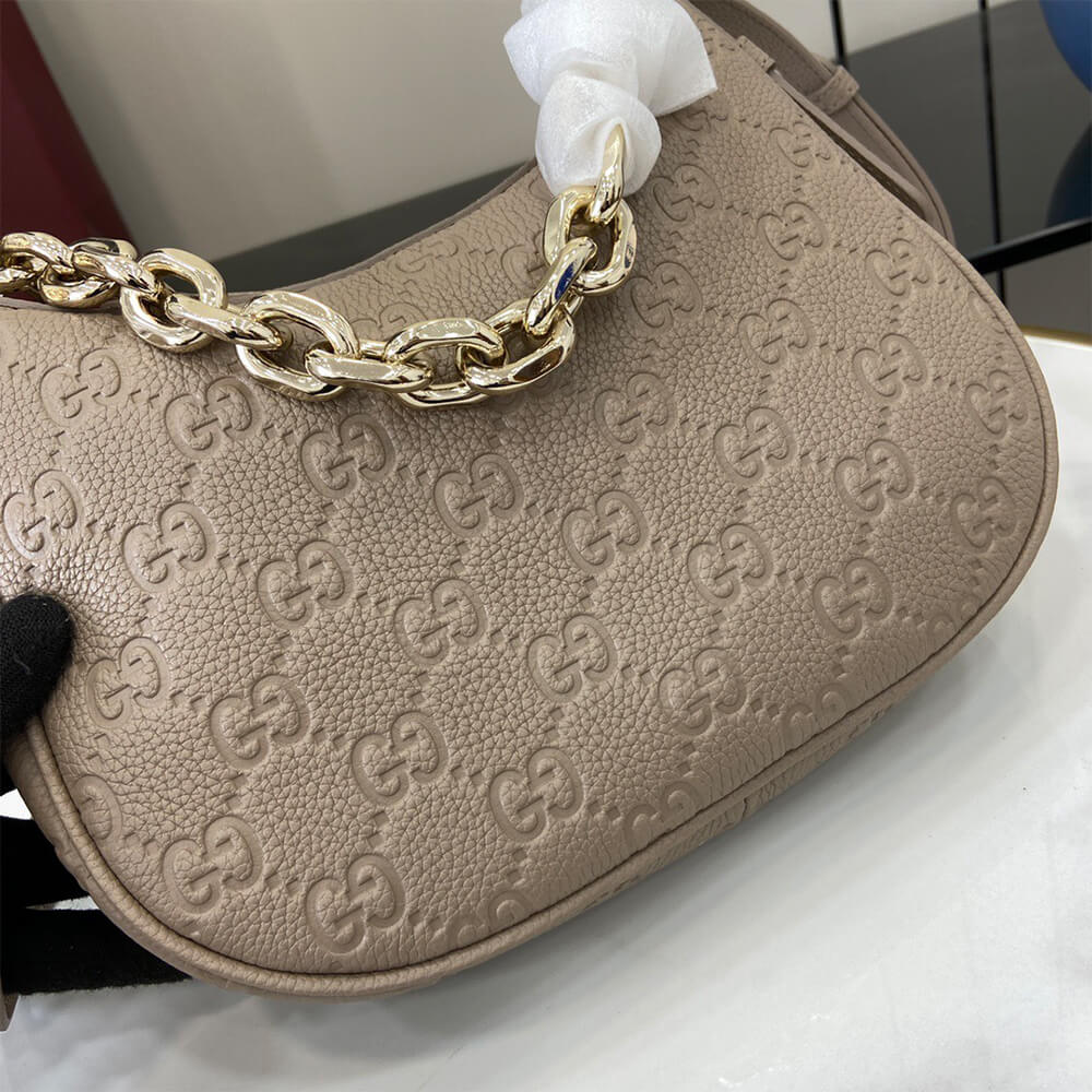 GG Emblem small shoulder bag - Top Club