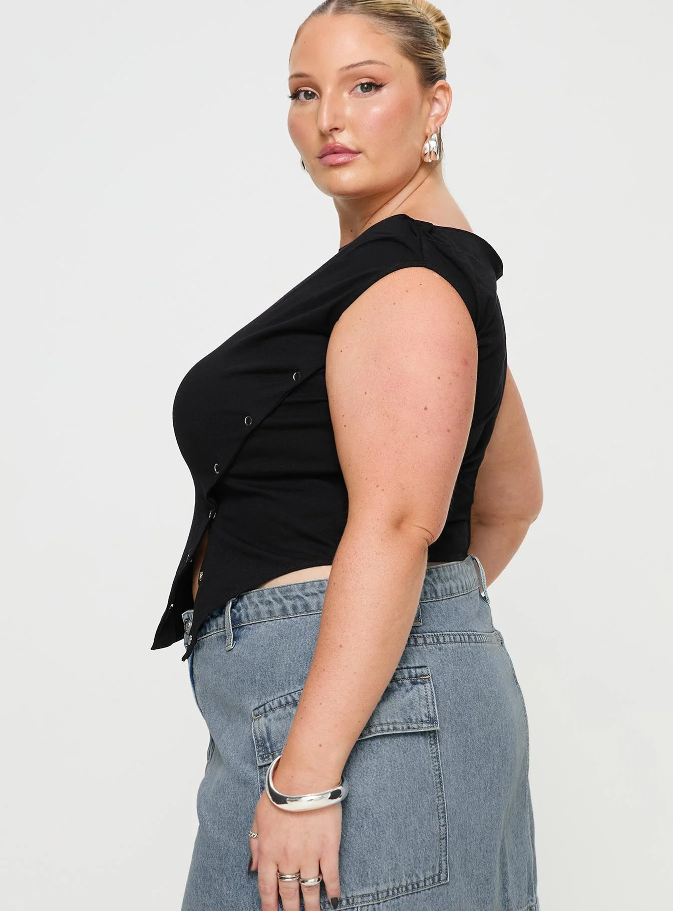 Karre Off The Shoulder Top Black Curve