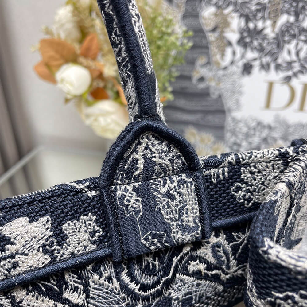 Small Dior Book Tote - Top Club