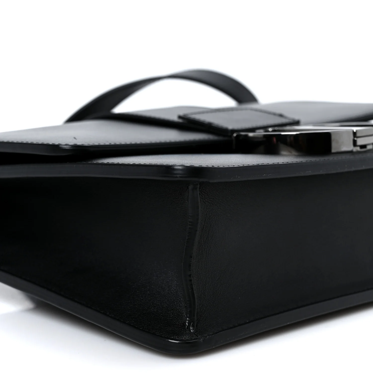 Box Calfskin 30 Montaigne Flap Bag Black - Top Club