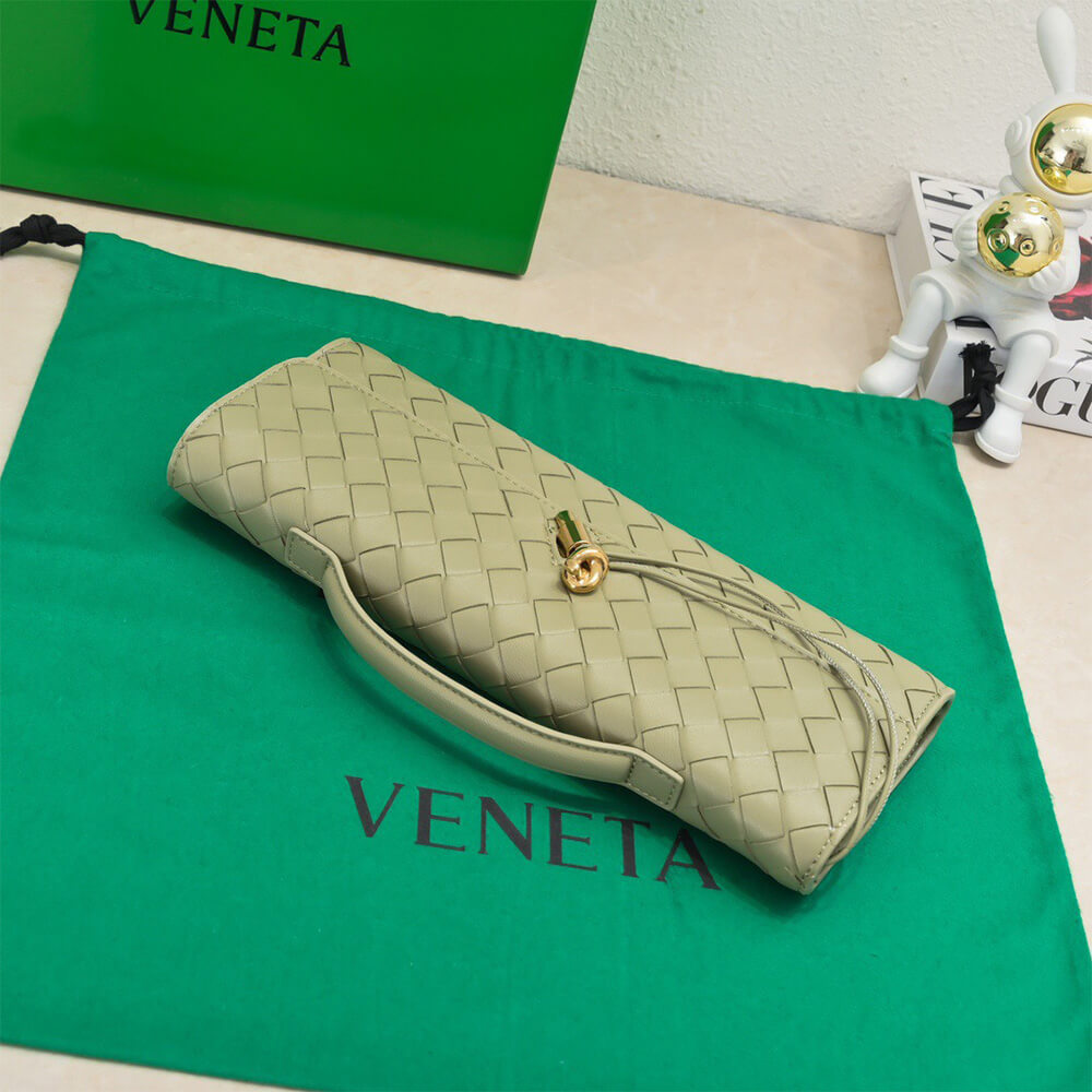 Bottega Veneta Andiamo Clutch(HIGH-END GRADE) - Top Club