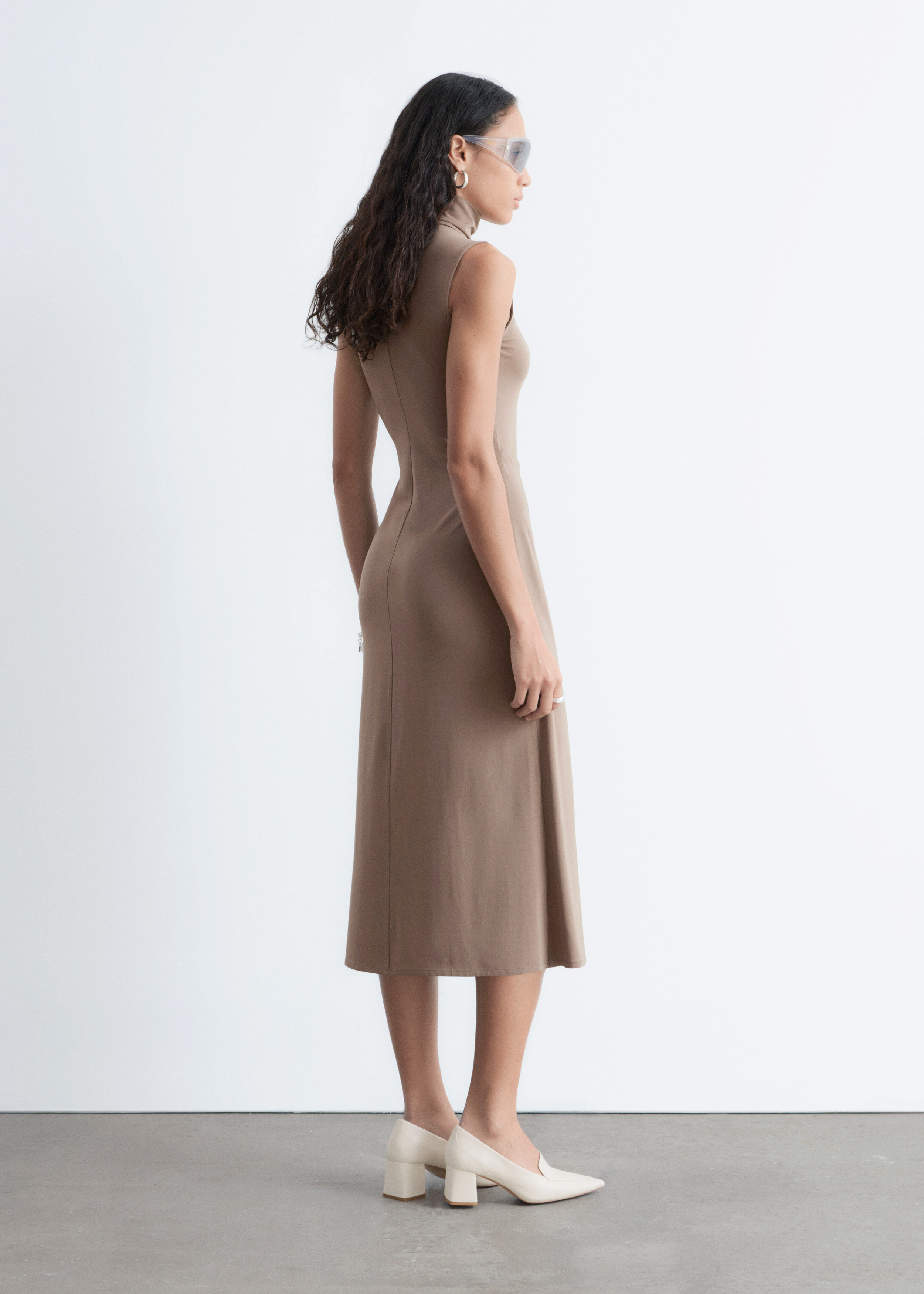 & Other Stories SLEEVELESS TURTLENECK MIDI DRESS