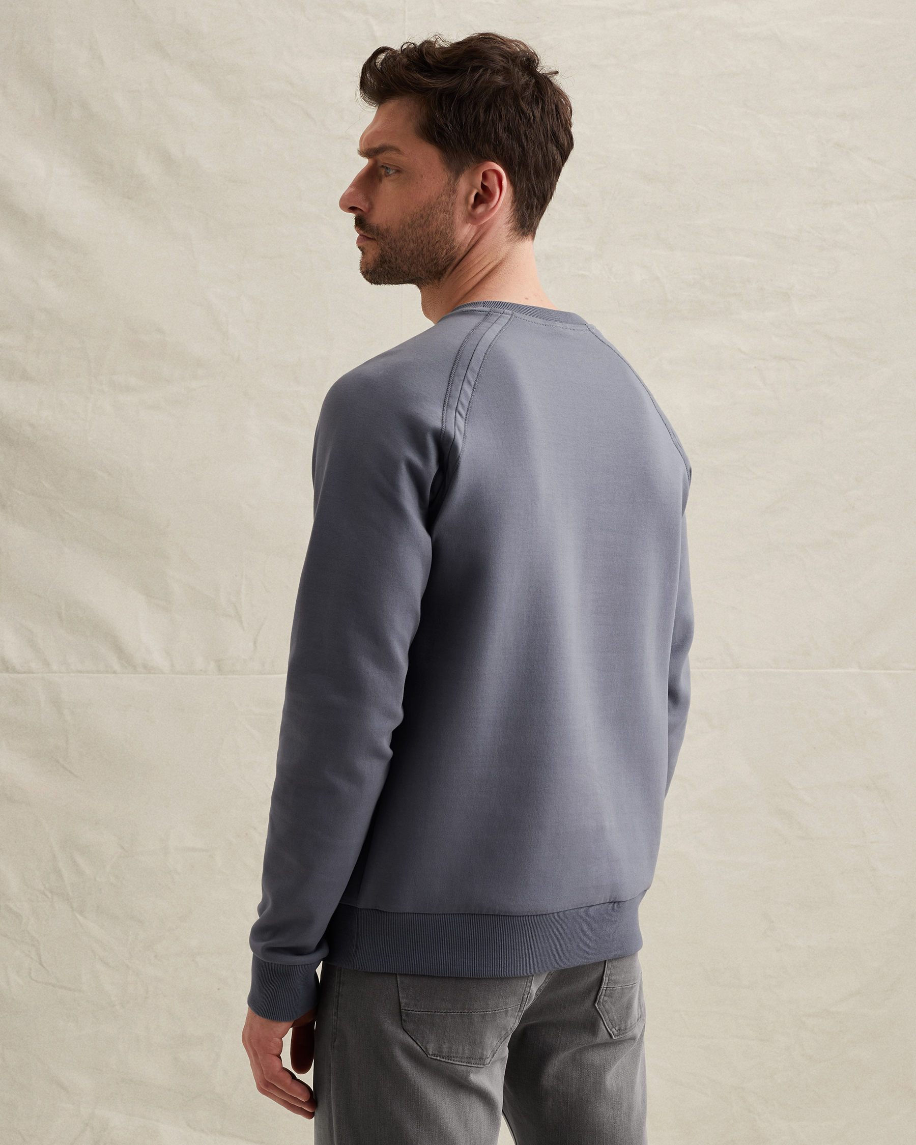Sweatshirt with raglan sleeves and ribbed hemsx