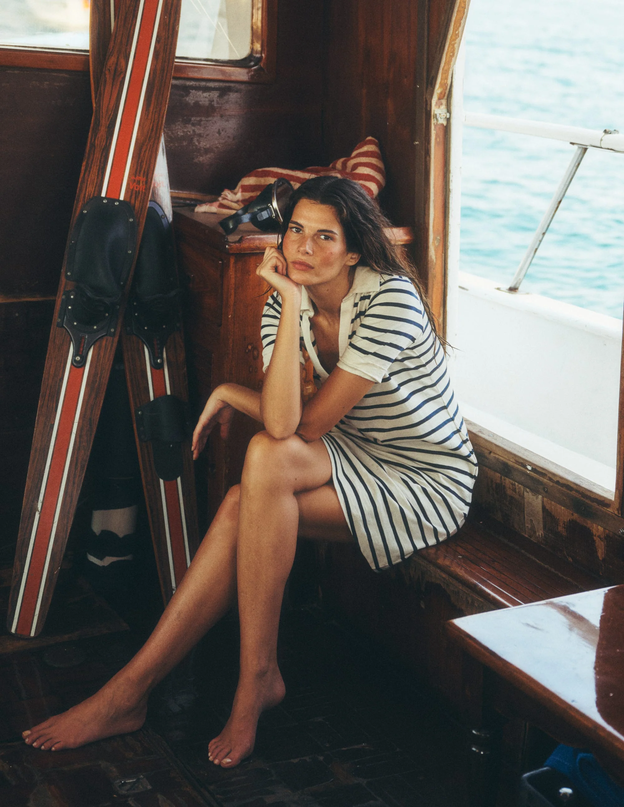 Tilda T-Shirt-Kleid aus Jersey-Marineblau und Naturweiß Gestreift