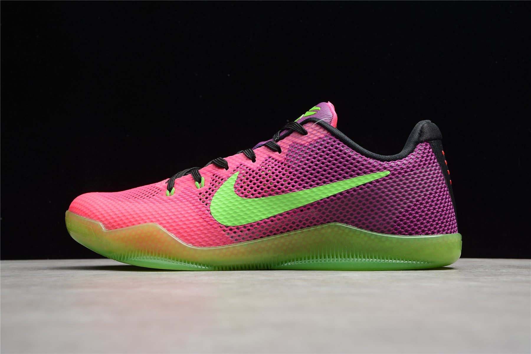 NIKE KOBE 11 EM LOW x MAMBACURIAL - Sneaker Replica Workshop