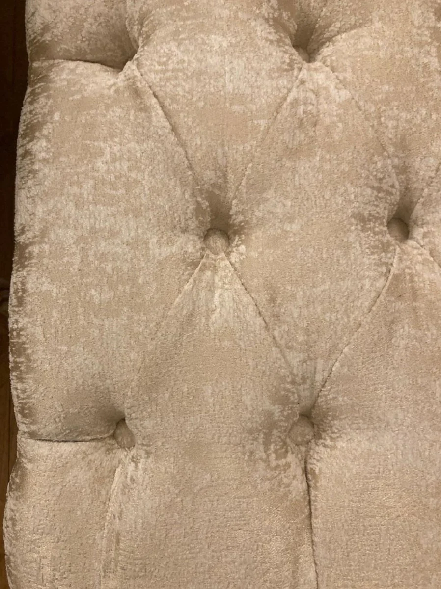 Luxury Baroque Stool Cream / White - Huge Baroque Style Stool - Baroque Footstool - Living Room Furniture in Baroque Style - Baroque Style Furniture - Baroque Furniture - Noble & Magnificent