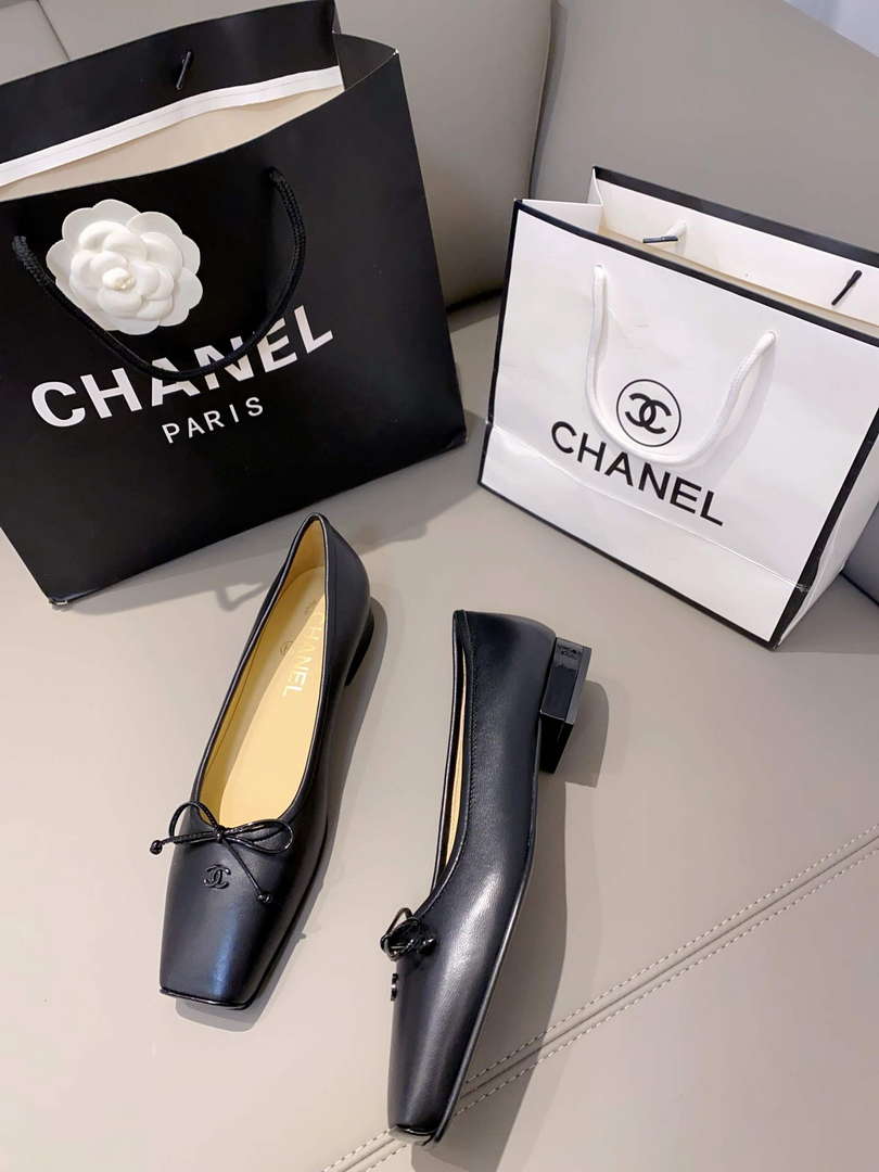 Chanel Women's Loafers Fashion Shoes C93264 - Sneaker Replica Workshop