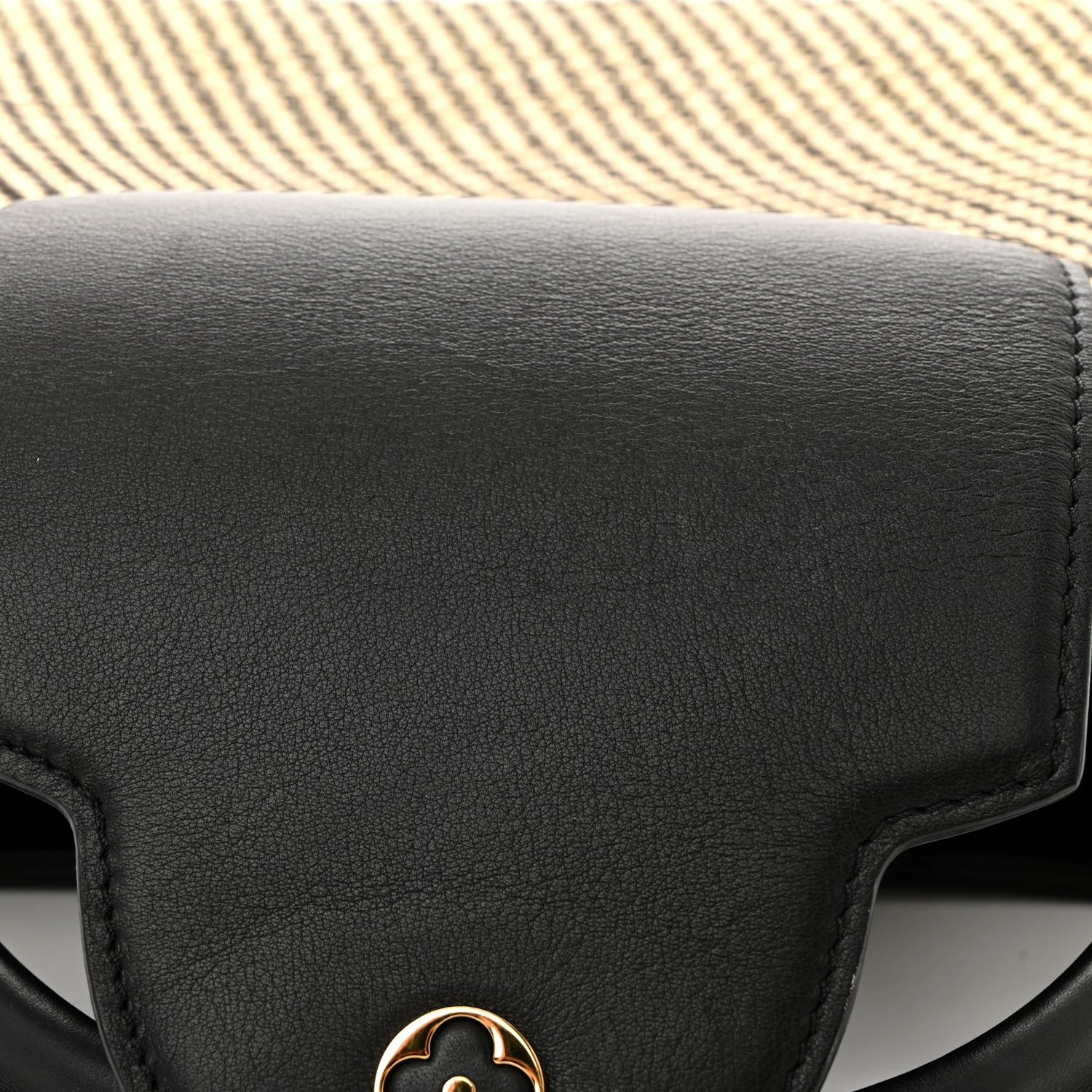 Raffia Calfskin Capucines MM Black Ecru - Top Club