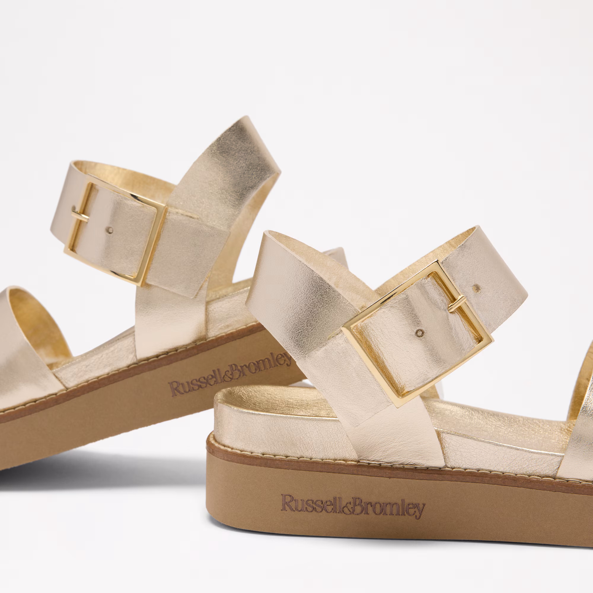 BostonFlatform Sandal