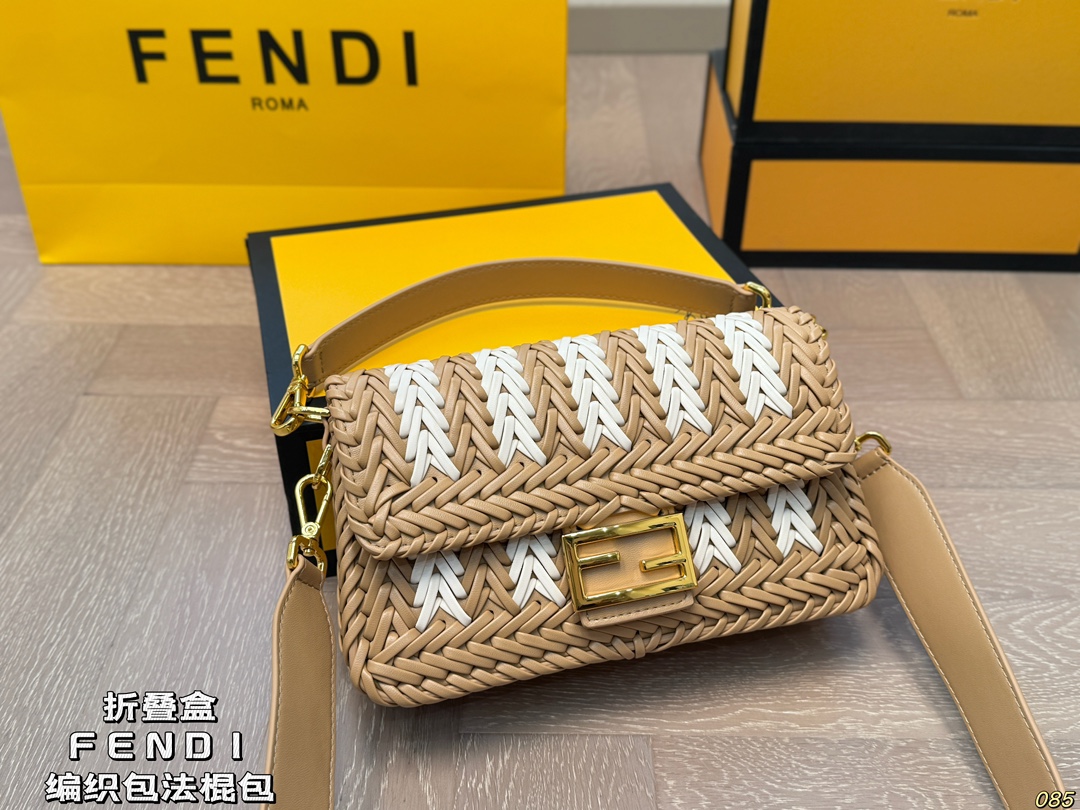 Fen new arrival Baguette bag size: 26 * 15 cm - Top Club