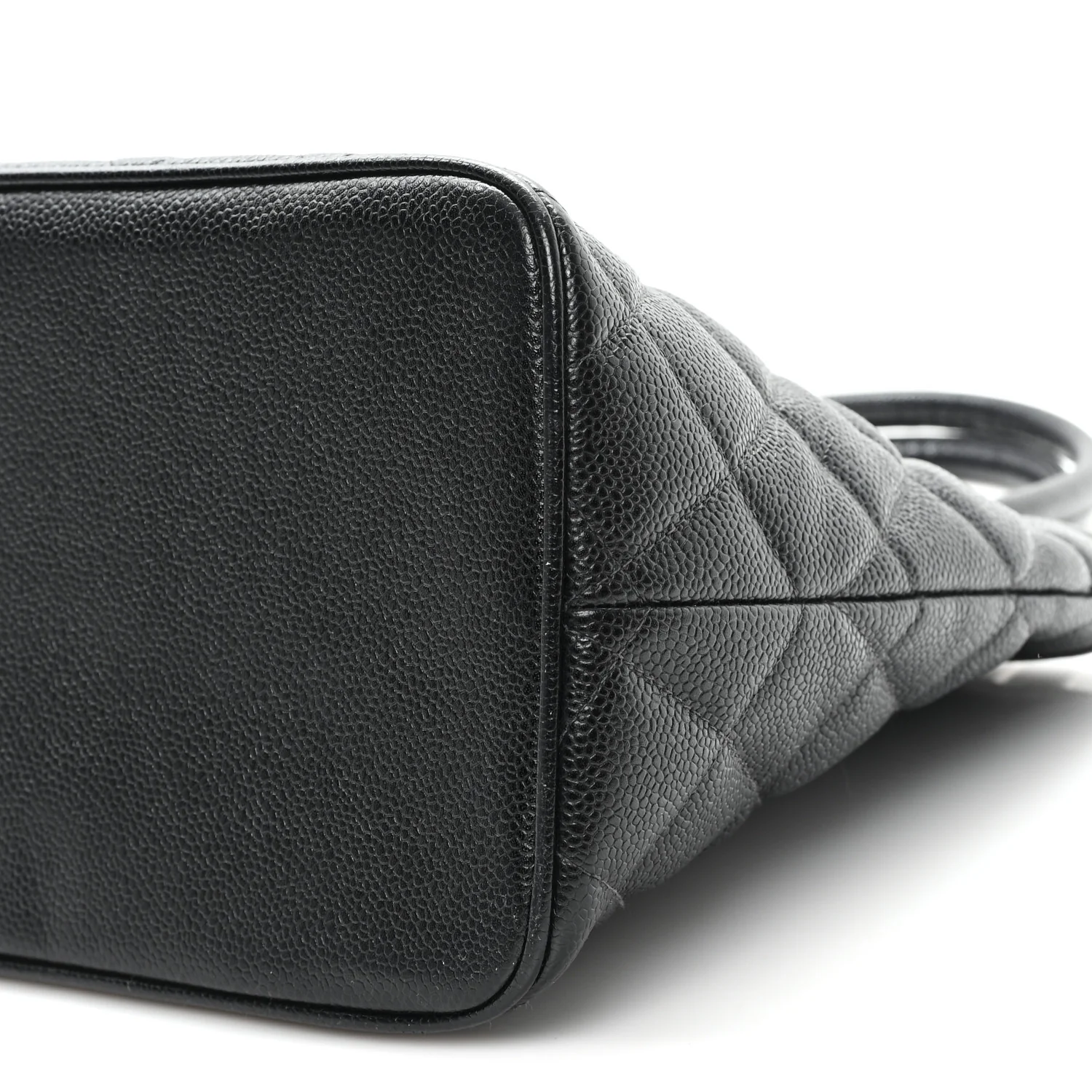Caviar Quilted Medallion Tote Black - Top Club
