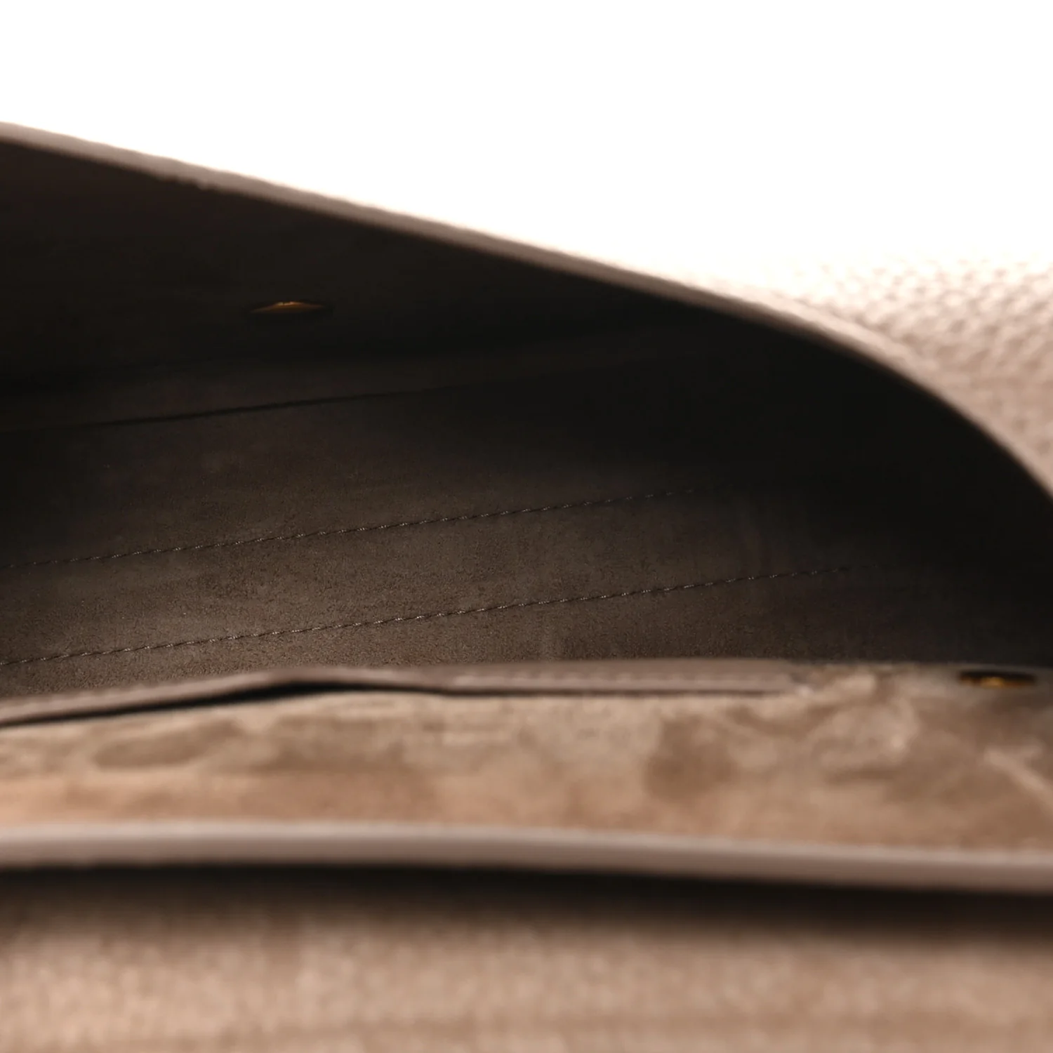 Grained Calfskin Medium Bobby Flap Warm Taupe - Top Club