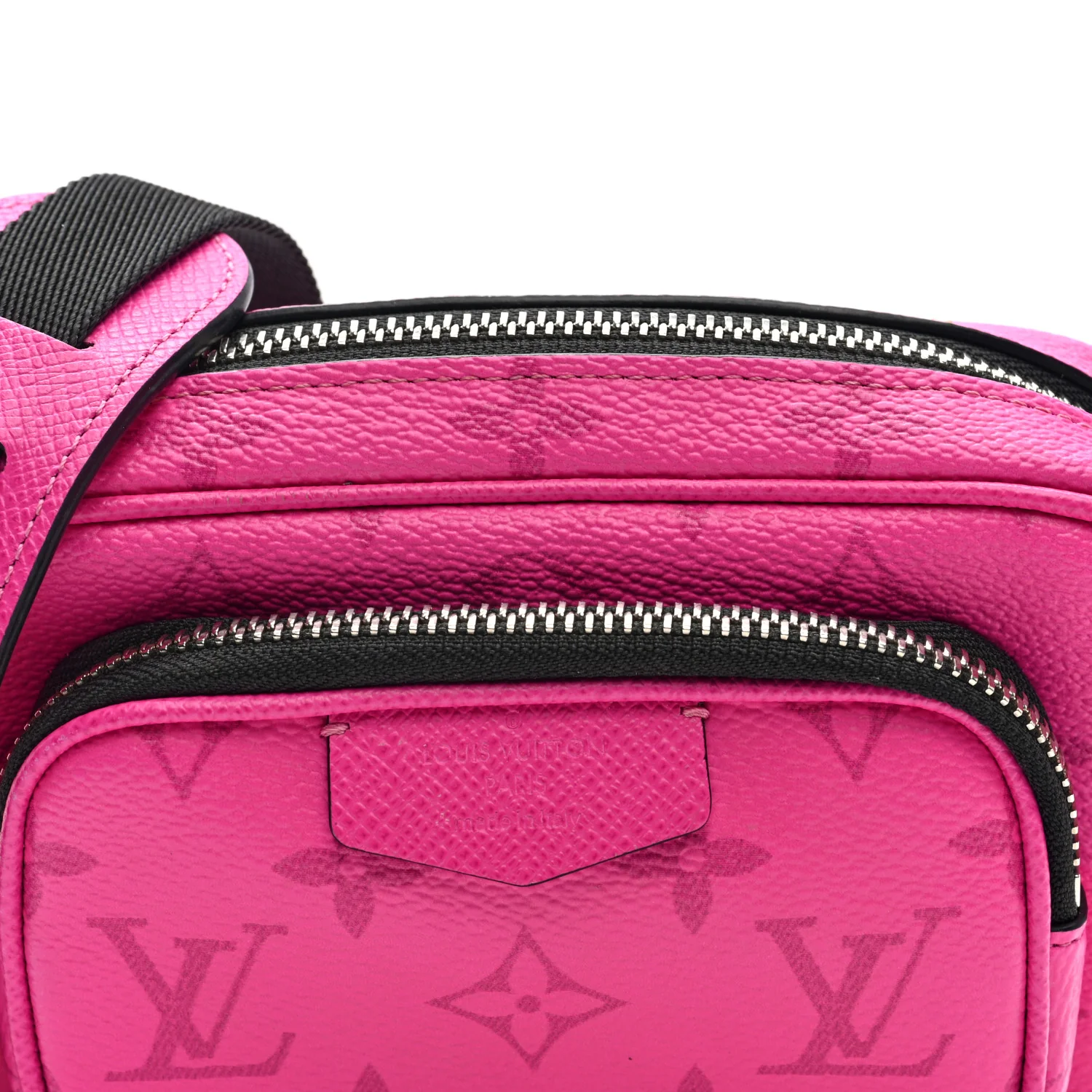 Taigarama Outdoor Pouch Fuchsia - Top Club