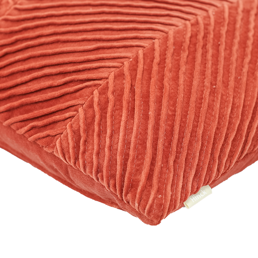 Sierkussen velours tucked allover terra