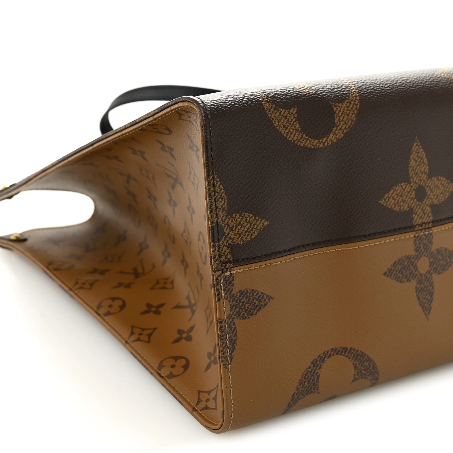 Reverse Monogram Giant Onthego GM - Top Club