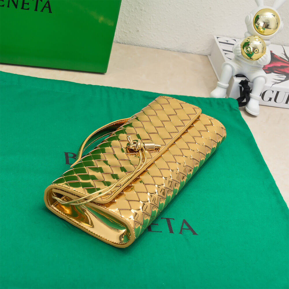 Bottega Veneta Andiamo Clutch(HIGH-END GRADE) - Top Club