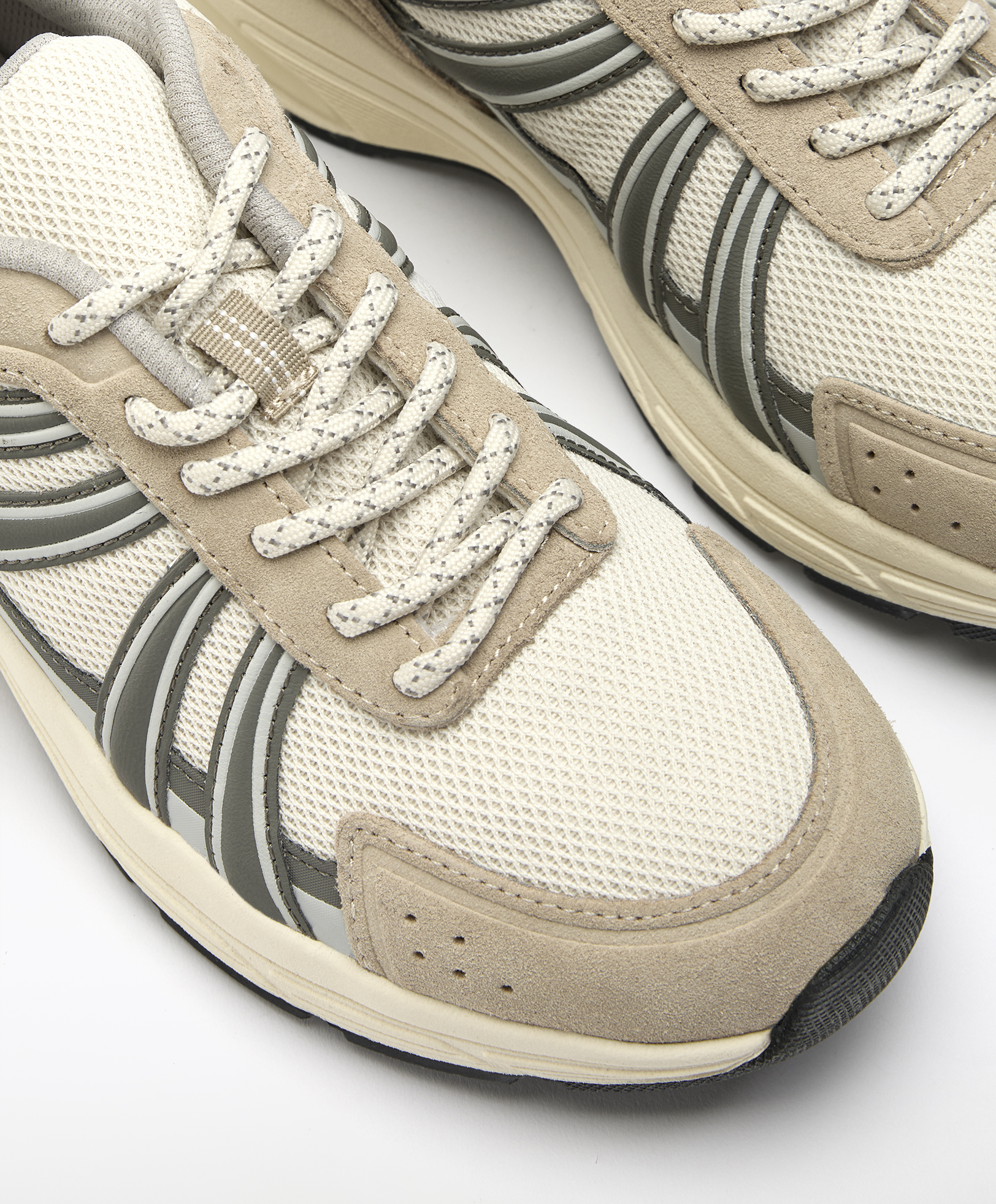 OYSHO Running shoes with split-leather pieces