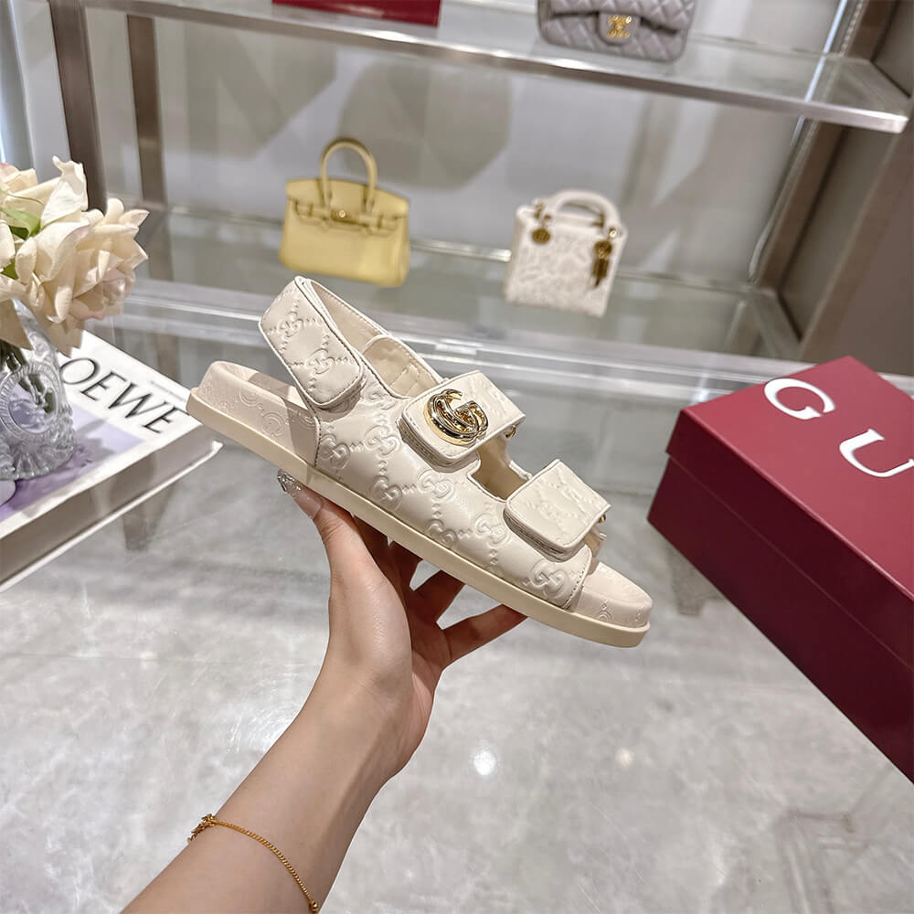 GUCCI Women s sandal with Double G - Top Club