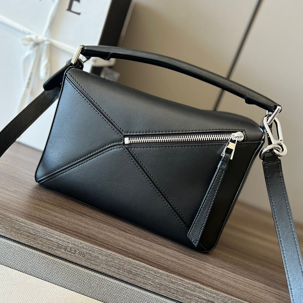 LOEWE Small Puzzle Bag - Top Club