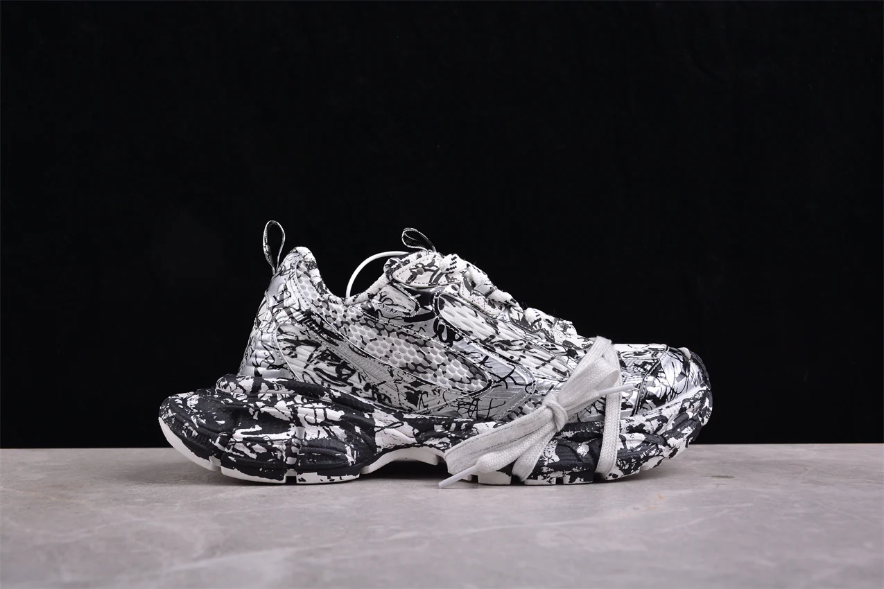 Balenciaga 3XL Extreme Graffiti Sneaker in White/Black - Sneaker Replica Workshop