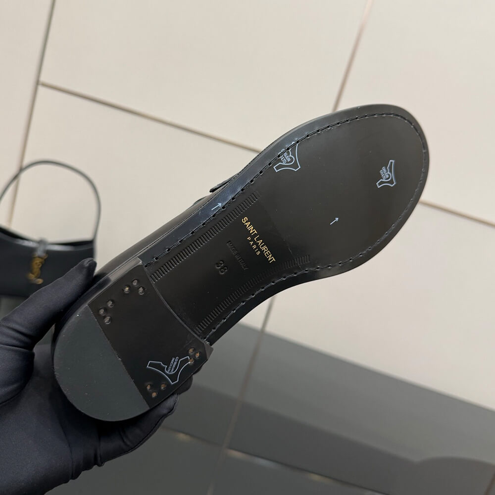 YSL LE LOAFER supple in shiny leather - Top Club