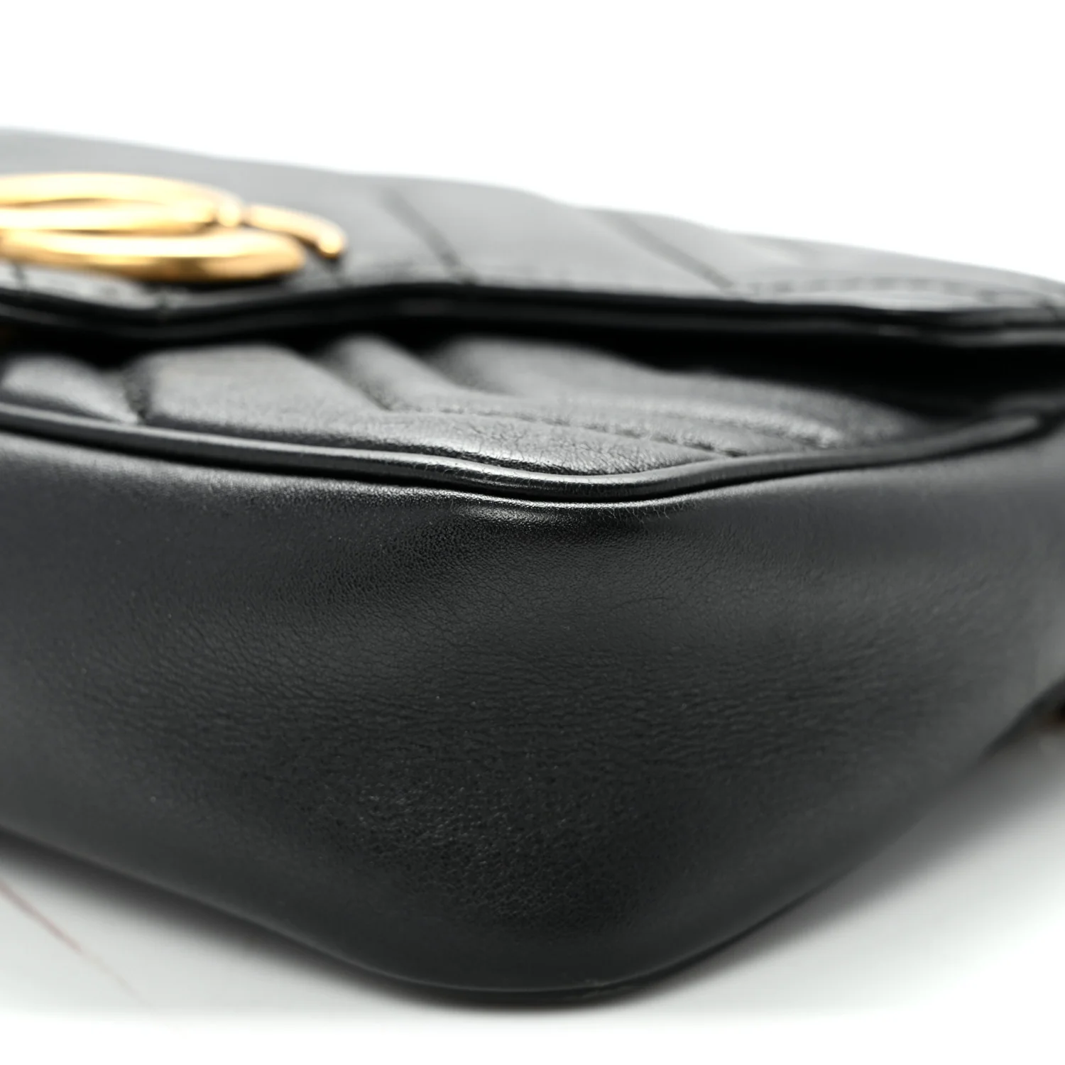 Calfskin Matelasse Super Mini GG Marmont Shoulder Bag Black - Top Club