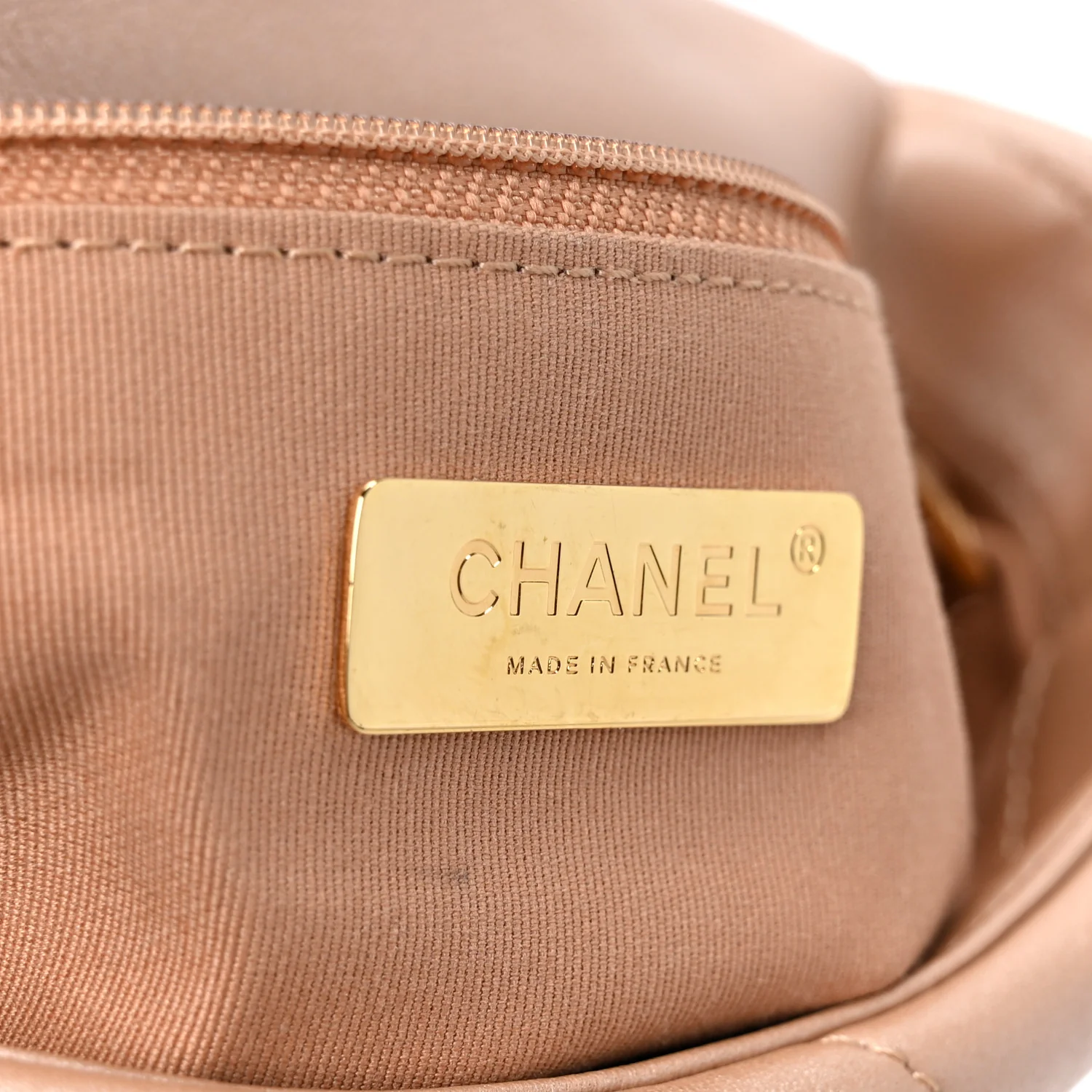 Shiny Lambskin Quilted Medium Chanel 19 Flap Beige - Top Club