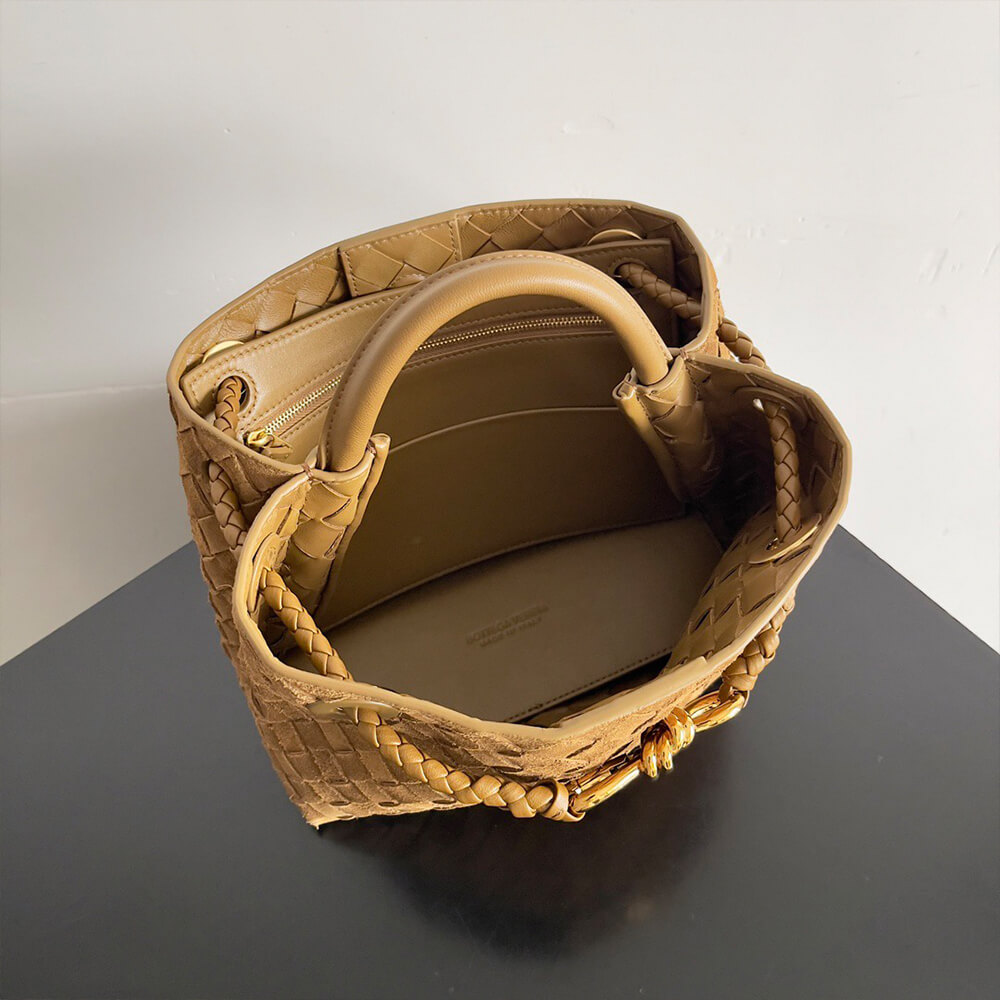 Bottega Veneta Small Andiamo - Top Club
