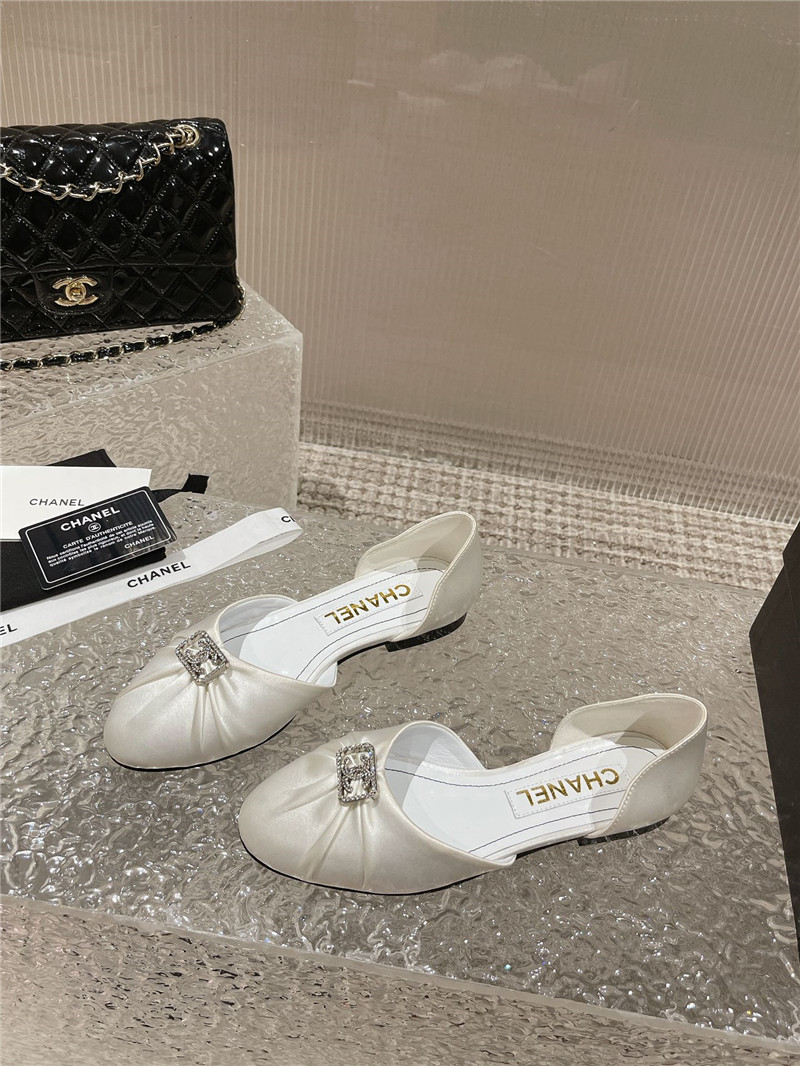 Chanel explosion diamond buckle hollow sandals - Sneaker Replica Workshop