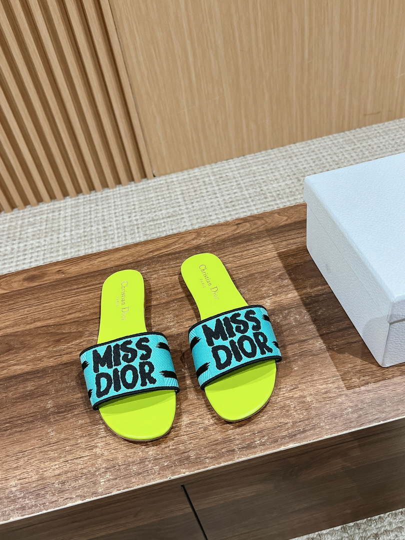 Dior KCO109EZO Dway Slide Embroidered Cotton Miss Dior Allover Motif Shoes D82992 - Sneaker Replica Workshop