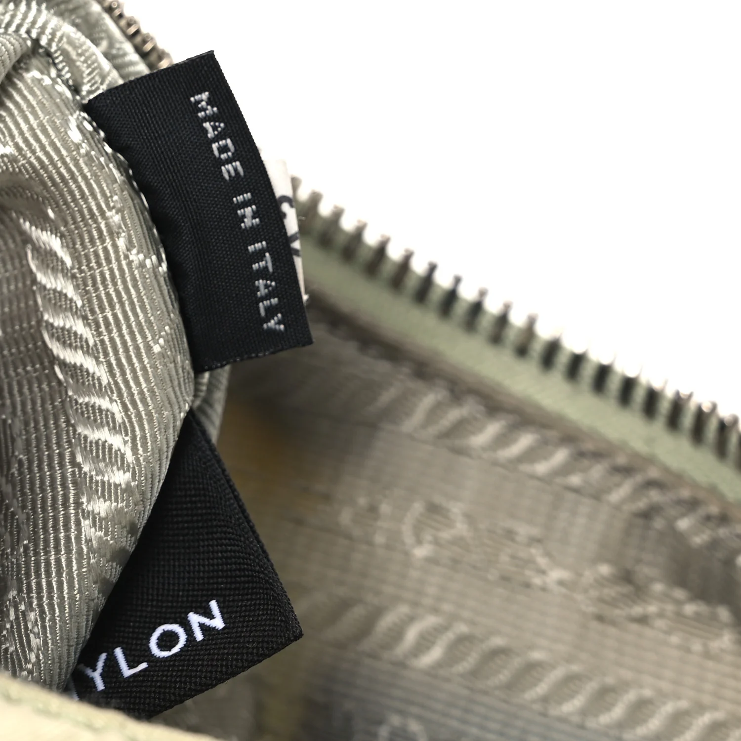 Re-Nylon Saffiano Re-Edition 2005 Shoulder Bag Acqua - Top Club