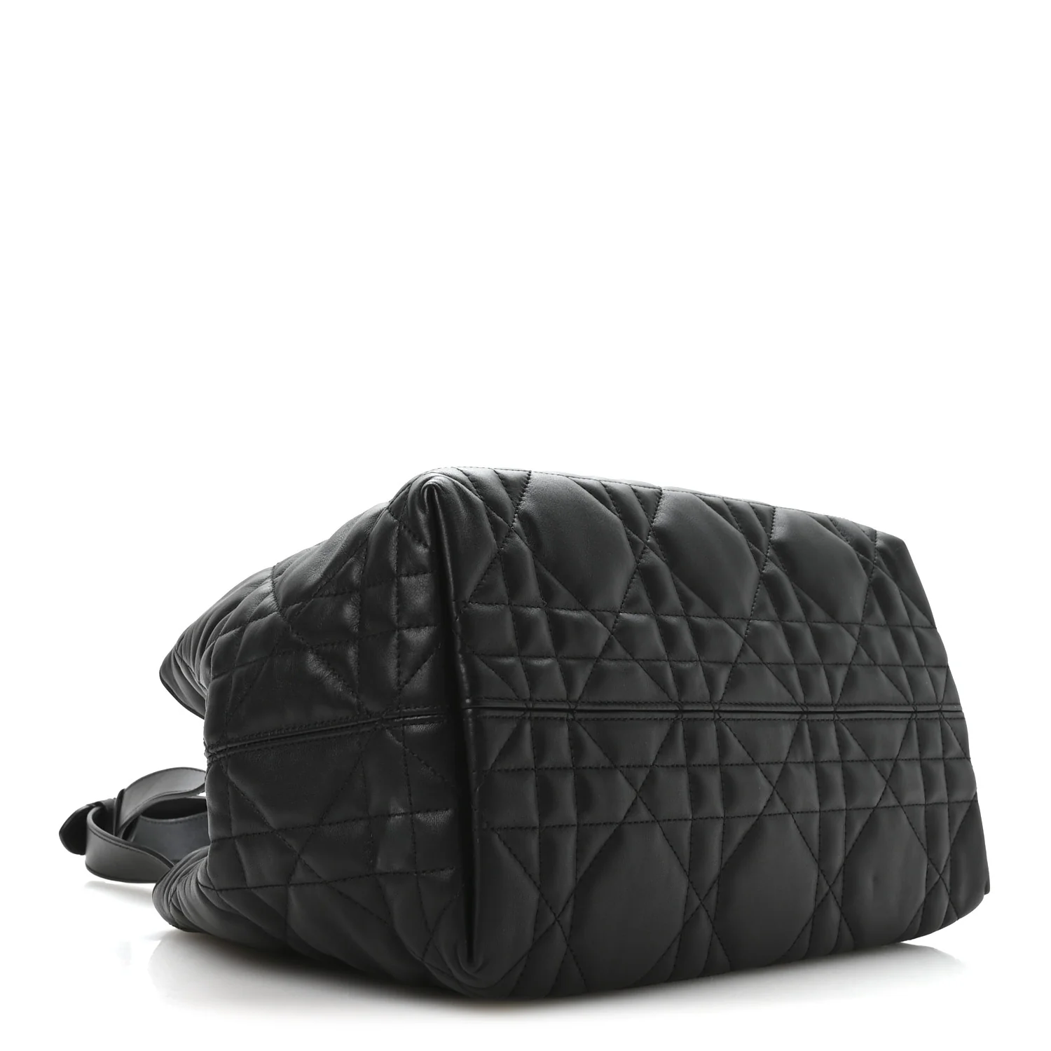 Calfskin Macrocannage Medium Toujours Black - Top Club