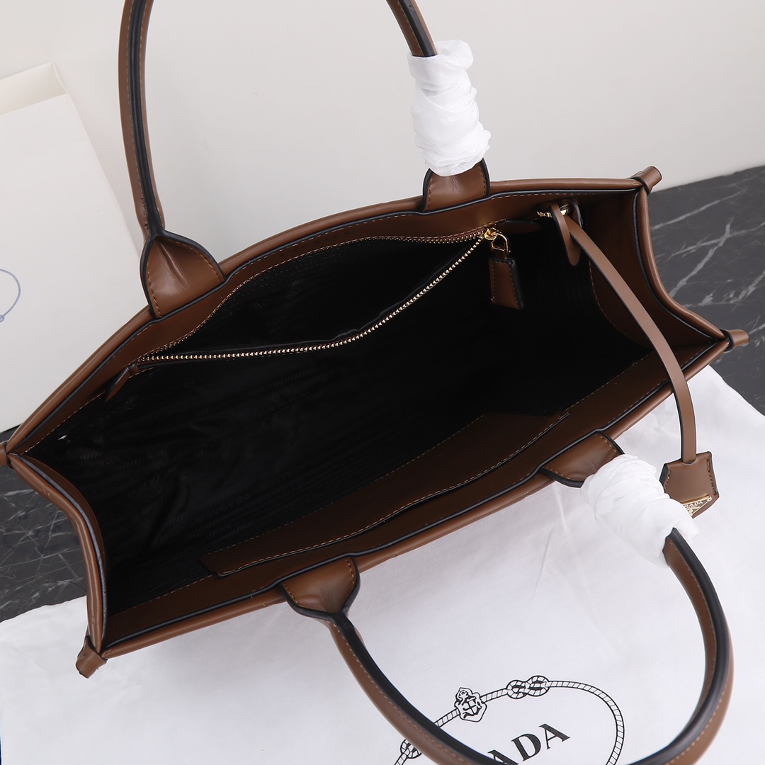 PP big size leather Symbole bag with topstitching - Top Club