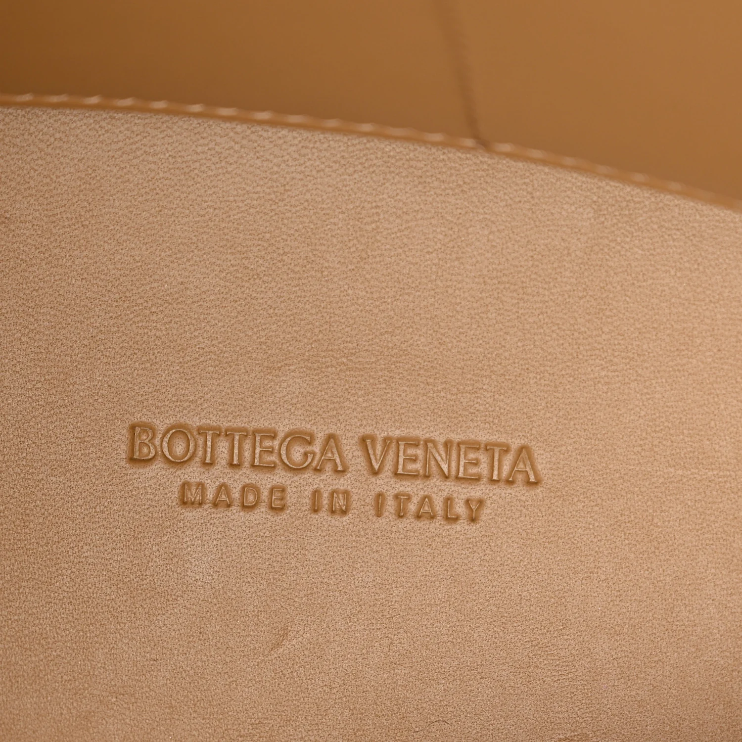 Nappa Intrecciato Medium Andiamo Shoulder Bag Dark Praline - Top Club