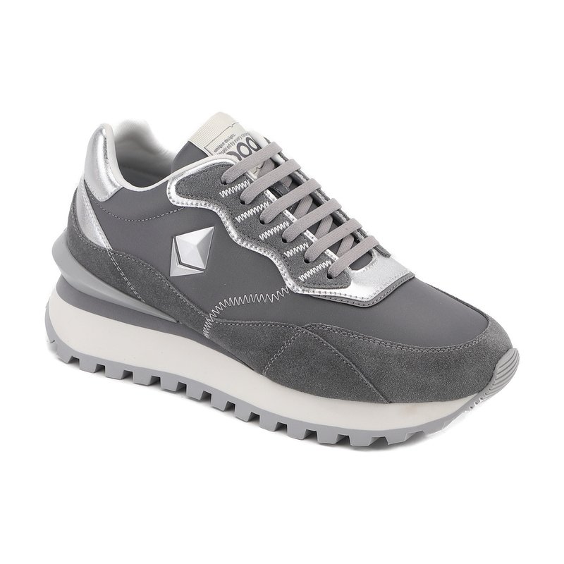 Ethereum Retro Runner Sneakers Tech-Inspired Grey Lifestyle Shoes