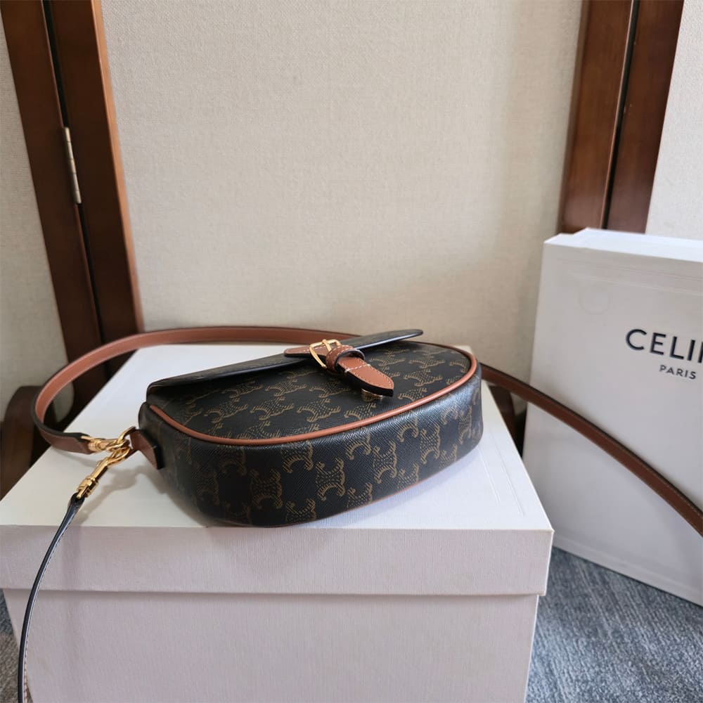 Celine FOLCO SHOULDER BAG IN Triomphe Canvas and Calfskin - Top Club