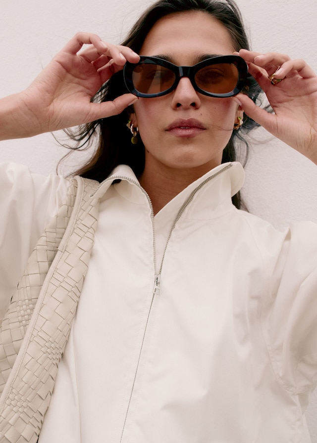 & Other Stories OVAL CAT-EYE SUNGLASSES