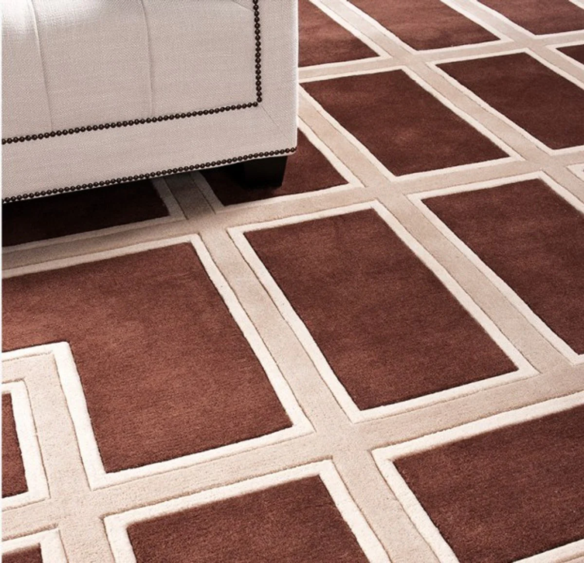 Beautiful luxury carpet made of 100% New Zealand wool with a meander pattern, brown/cream, velvety soft 300 x 400 cm - high quality