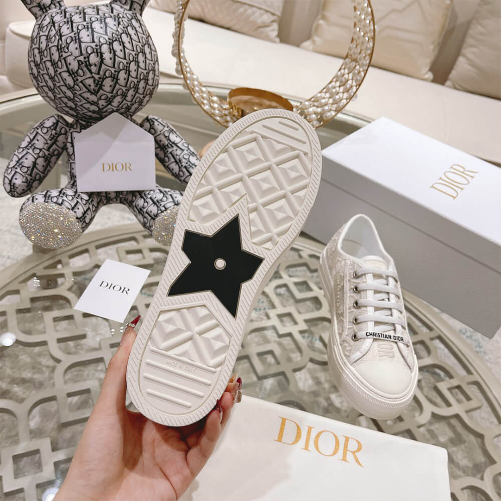 WALK N DIOR SNEAKER - Top Club