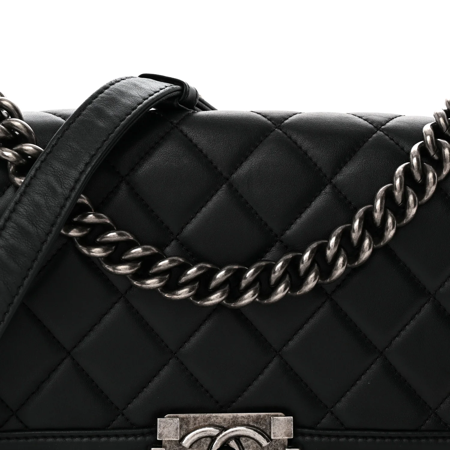 Calfskin Quilted Medium Boy Flap Black - Top Club