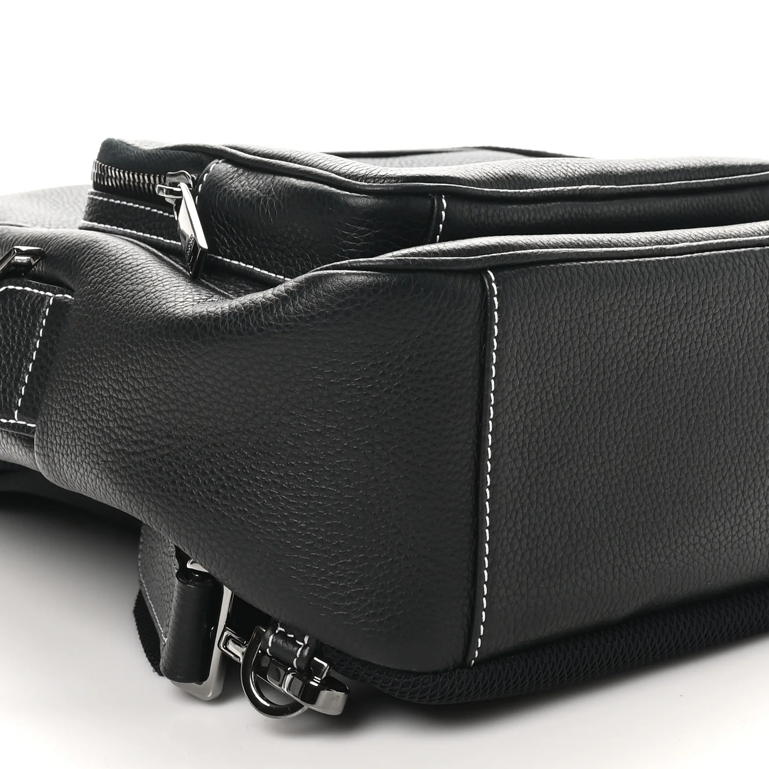 X PETER DOIG Grained Calfskin Slingbag Backpack Black - Top Club