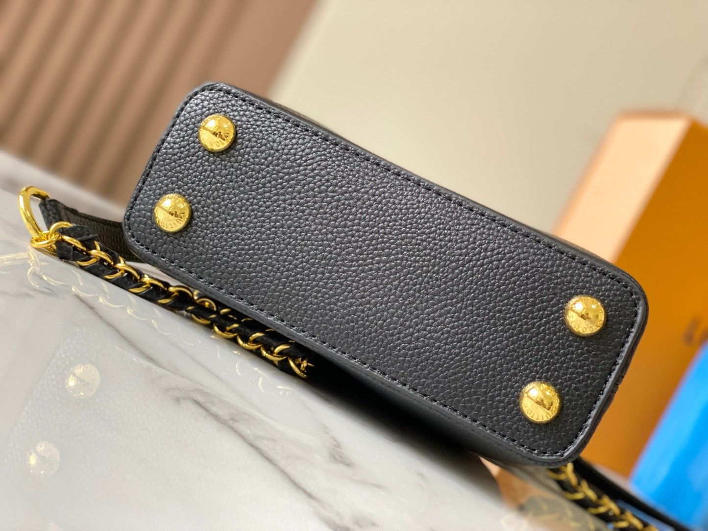 Louis Milky Way Capucines BB  Taurillon leather M23082 size: 21��14��8cm - Top Club