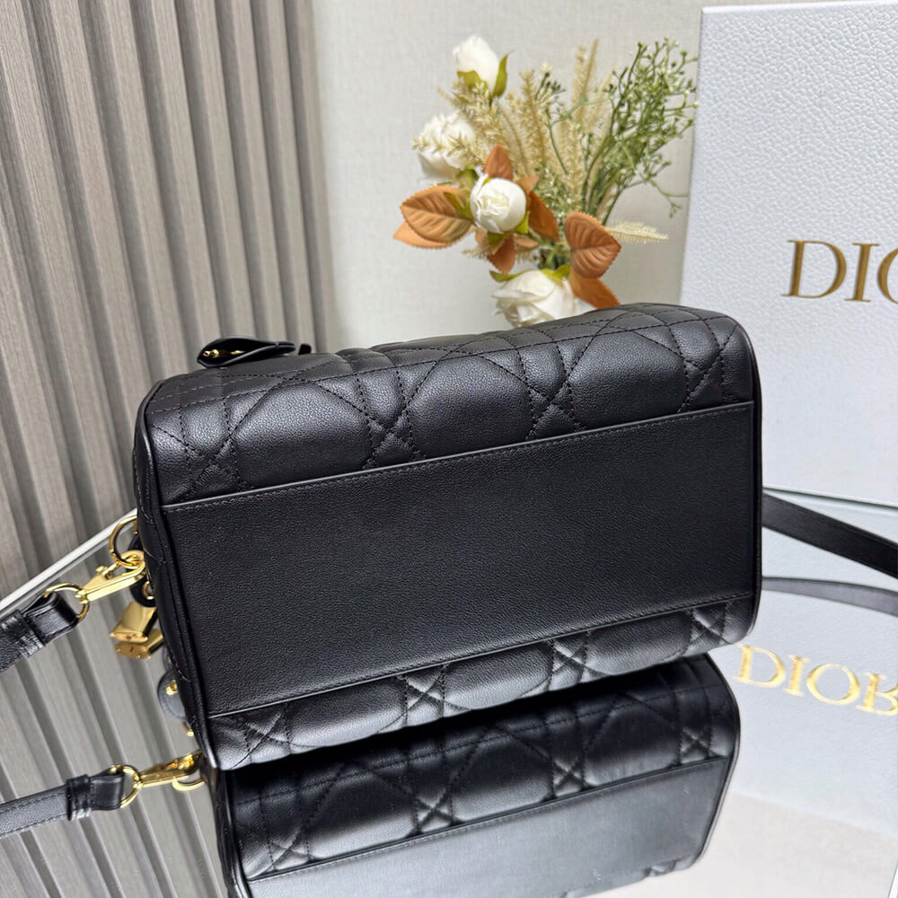 Dior Groove 25 Bag(high-end grade) - Top Club