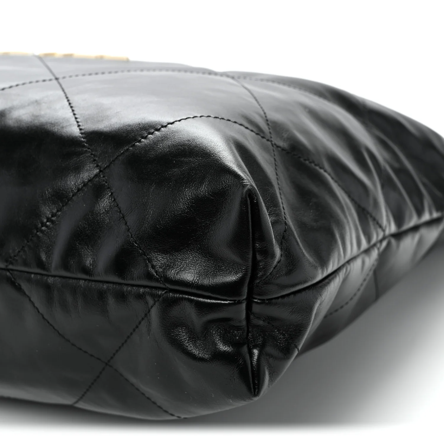 Shiny Calfskin Quilted Large Chanel 22 Black - Top Club