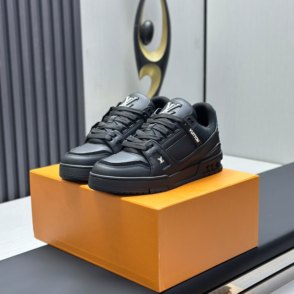 LV Trainer Sneaker - Top Club